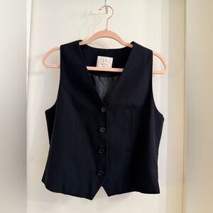 Women's Black Sleeveless Top